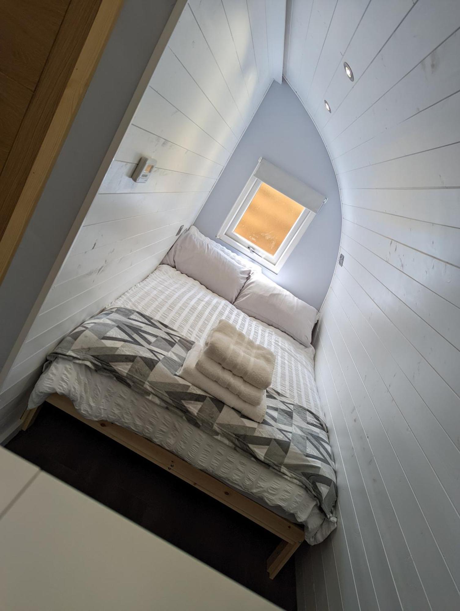 Peacock Lake Glamping Nottingham Chambre photo