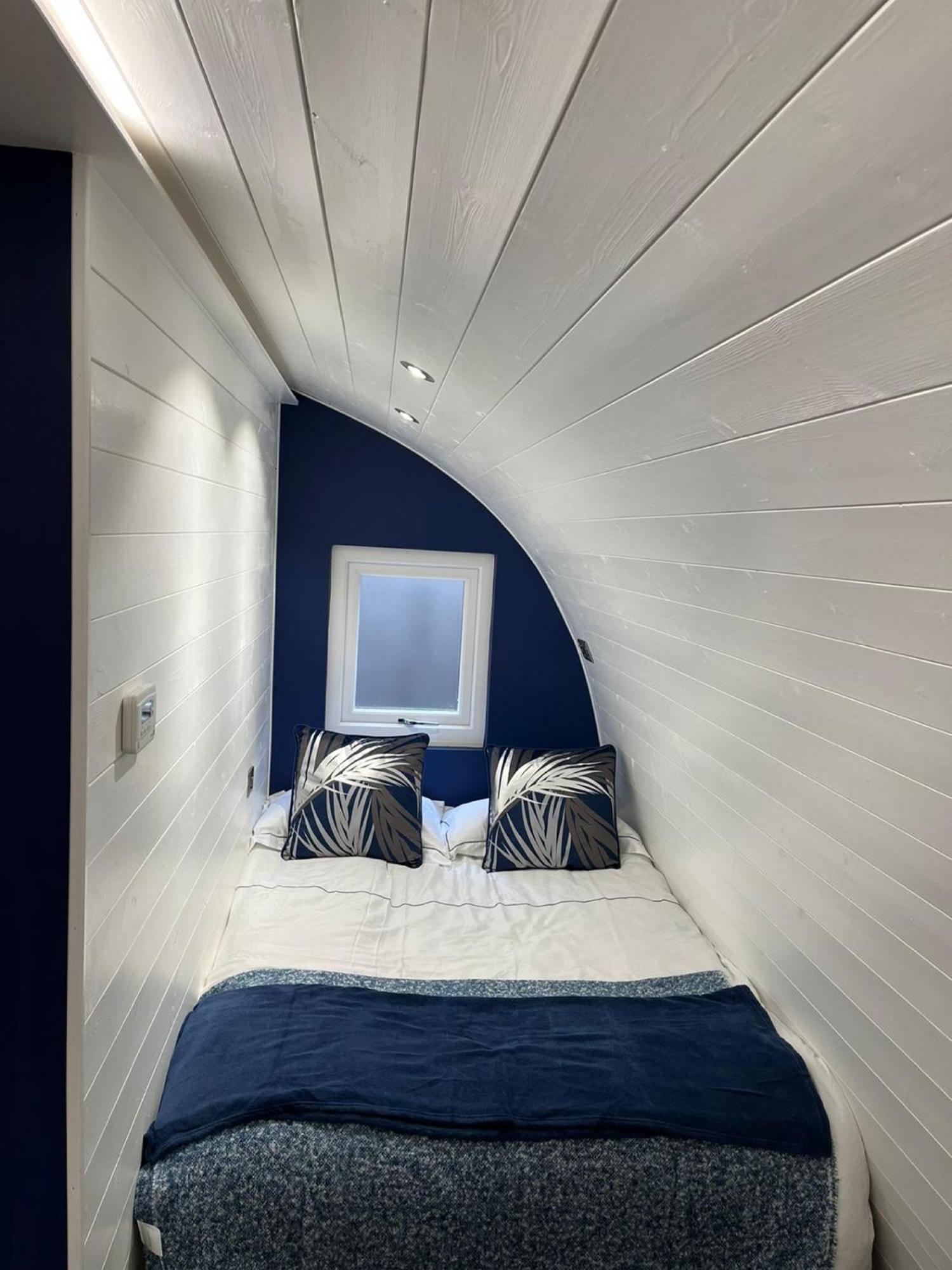 Peacock Lake Glamping Nottingham Chambre photo