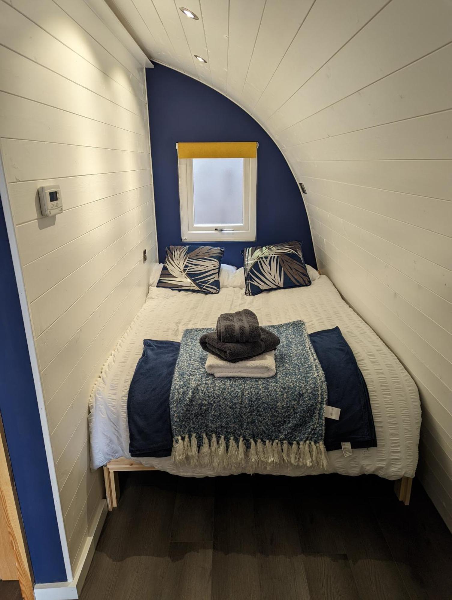 Peacock Lake Glamping Nottingham Chambre photo
