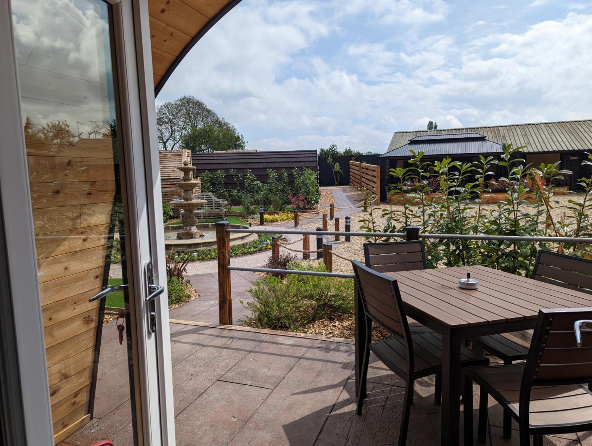 Peacock Lake Glamping Nottingham Chambre photo